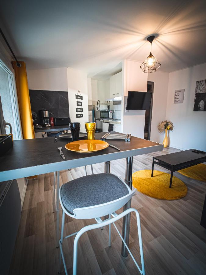 Le P'Tit Jeanne D'Arc Logements Insolites 南锡 外观 照片
